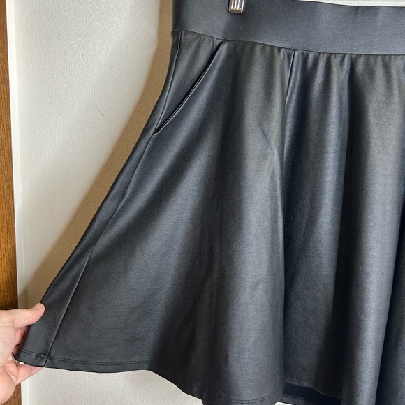 Torrid Black Faux Leather Skater Skirt Size XL/1X Goth Vampire 90s Punk Dark EUC - Picture 12 of 12